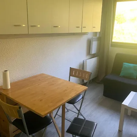 Apartment Club Engaly Ii Isabelle